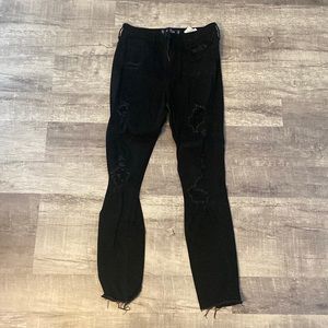 Size 7 Regular Hollister Jeans! In great shape! Black
